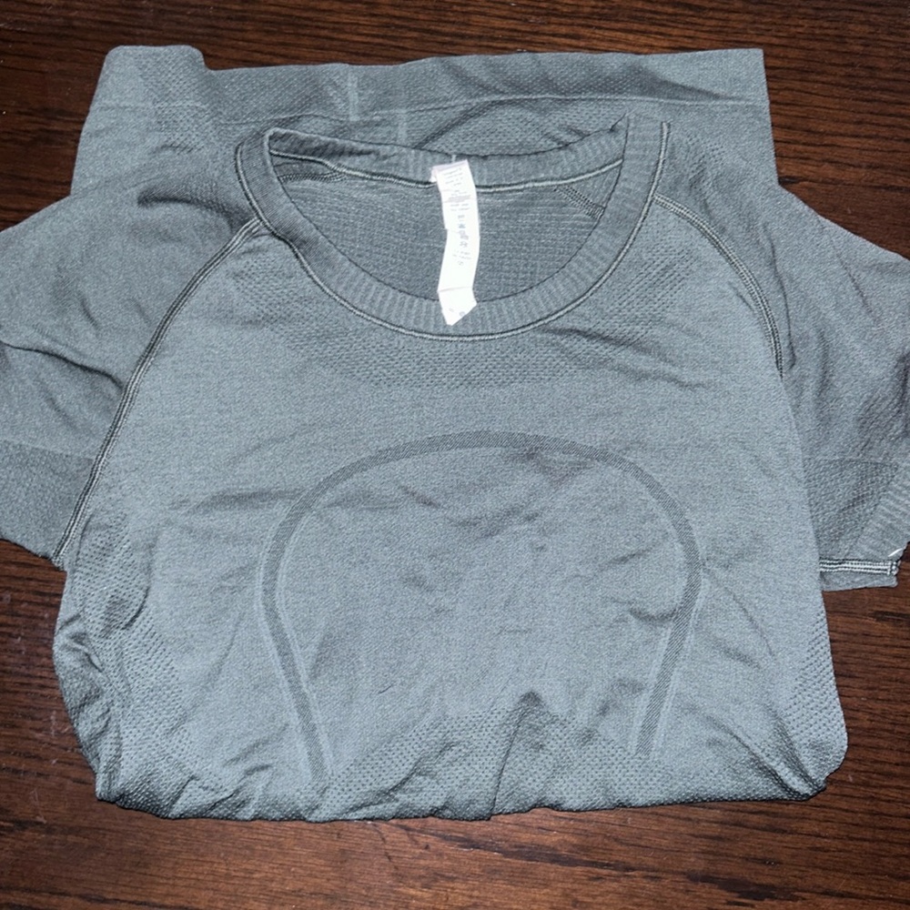 Army green Swiftly Tech LULU size 8